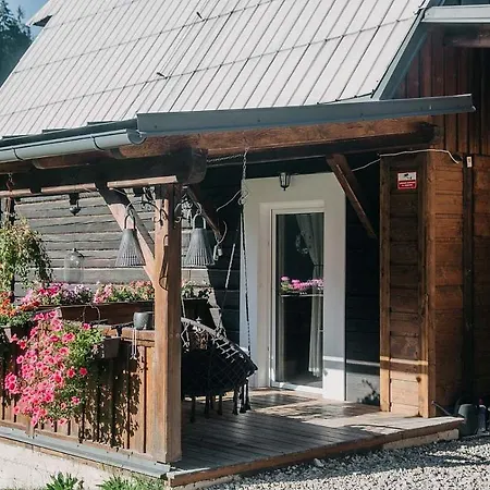 Roubenka Na Bile Mezivodi Chalet