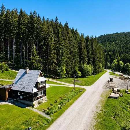 Roubenka Na Bile Mezivodi Chalet